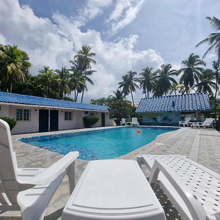 Paradise Island Beach Hotel Isla Grande Exterior foto