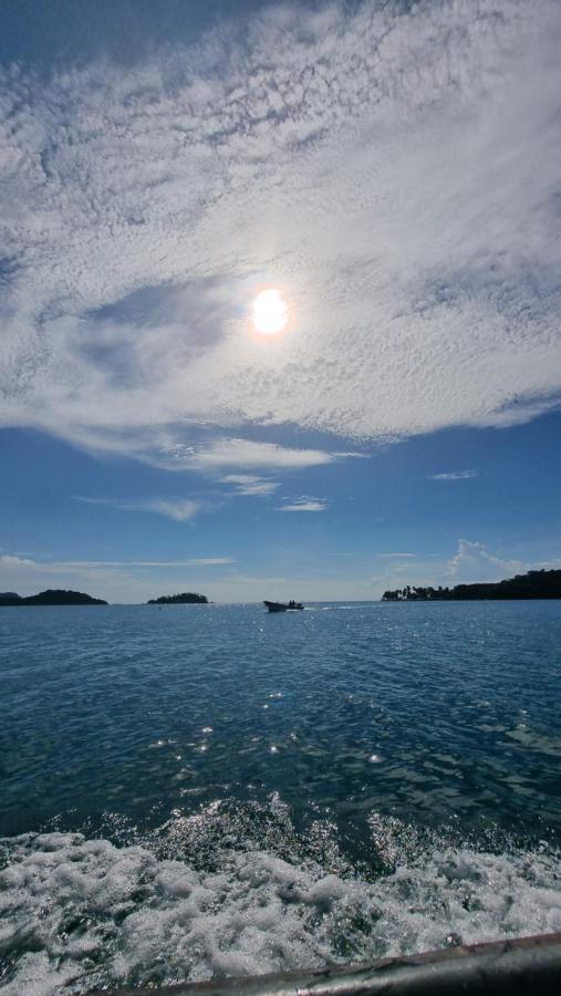 Paradise Island Beach Hotel Isla Grande Exterior foto